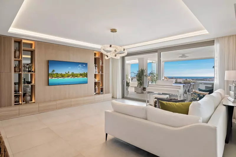Middle Floor Apartment in Nueva Andalucía