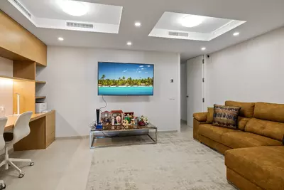 Middle Floor Apartment in Nueva Andalucía