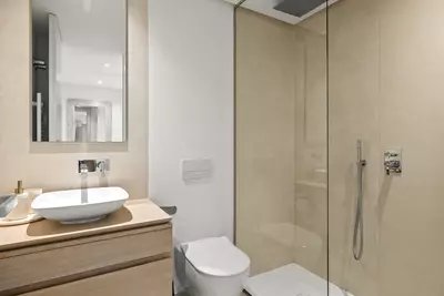 Middle Floor Apartment in Nueva Andalucía