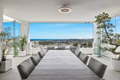 Middle Floor Apartment in Nueva Andalucía