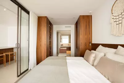 Middle Floor Apartment in Nueva Andalucía