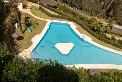 Middle Floor Apartment in Nueva Andalucía