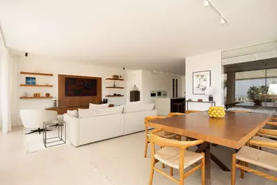 Middle Floor Apartment in Nueva Andalucía