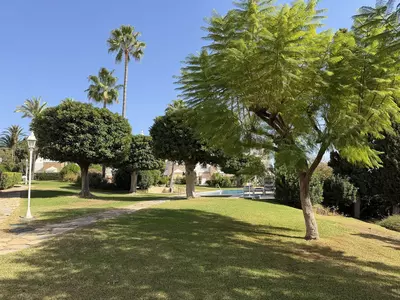 Townhouse in El Paraiso