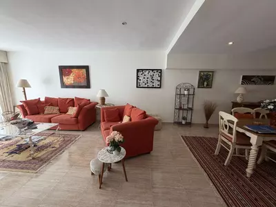 Townhouse in El Paraiso