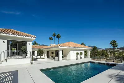 Detached Villa in Nueva Andalucía