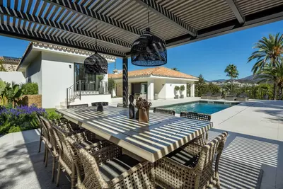 Detached Villa in Nueva Andalucía