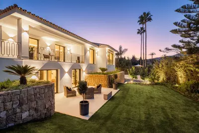Detached Villa in Nueva Andalucía