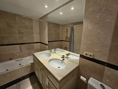 Ground Floor Apartment in Nueva Andalucía