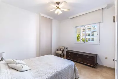 Middle Floor Apartment in Nueva Andalucía