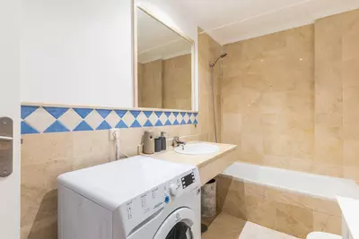 Middle Floor Apartment in Nueva Andalucía