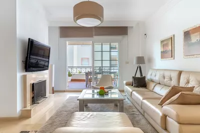 Middle Floor Apartment in Nueva Andalucía