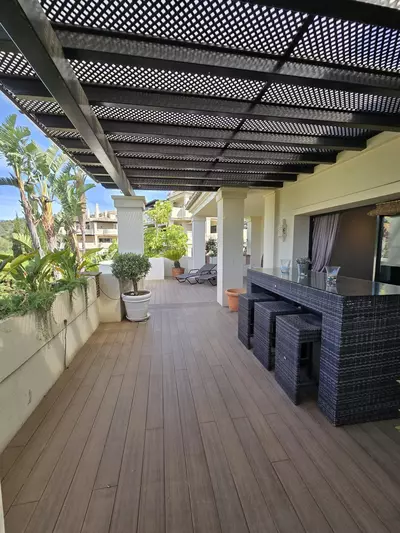 Middle Floor Apartment in Benahavís