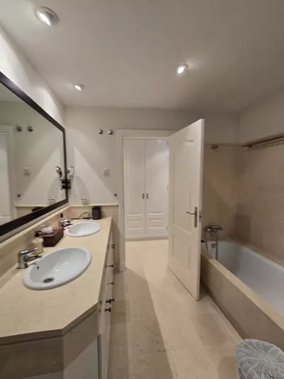 Middle Floor Apartment in Benahavís