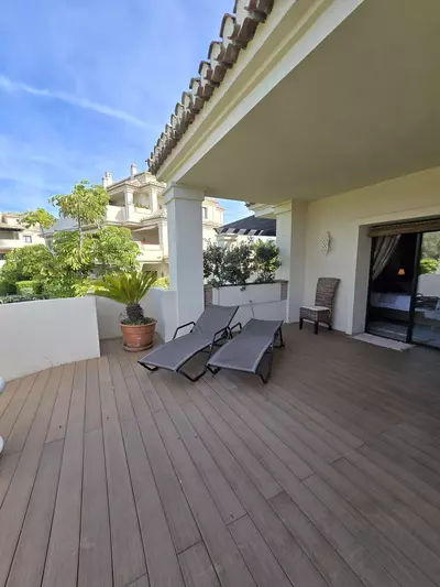 Middle Floor Apartment in Benahavís