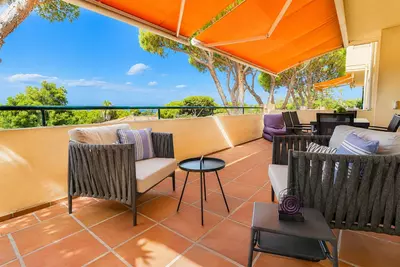 Middle Floor Apartment in Cabopino