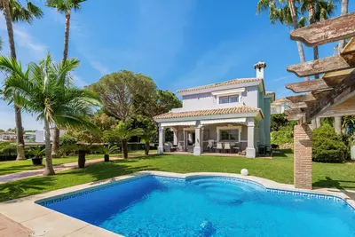 Detached Villa in Estepona
