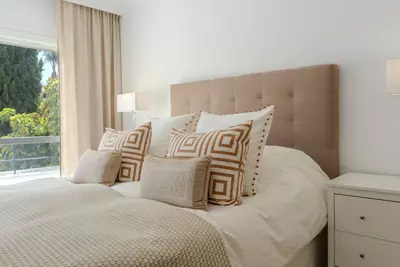 Top Floor Apartment in Nueva Andalucía