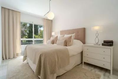 Top Floor Apartment in Nueva Andalucía