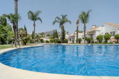 Top Floor Apartment in Nueva Andalucía