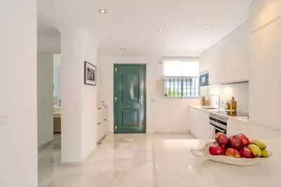 Top Floor Apartment in Nueva Andalucía