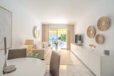 Top Floor Apartment in Nueva Andalucía