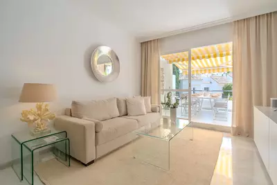 Top Floor Apartment in Nueva Andalucía