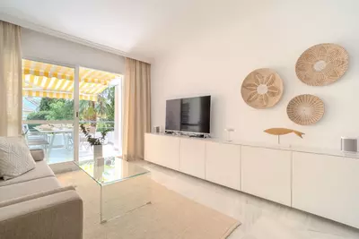 Top Floor Apartment in Nueva Andalucía