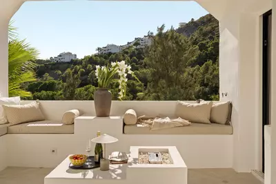 Middle Floor Apartment in Benahavís