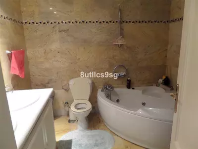 Middle Floor Apartment in Nueva Andalucía