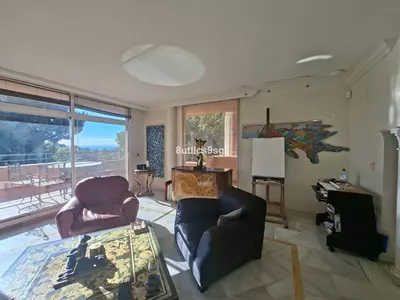 Middle Floor Apartment in Nueva Andalucía