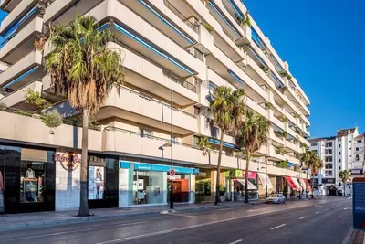 Middle Floor Apartment in Puerto Banús