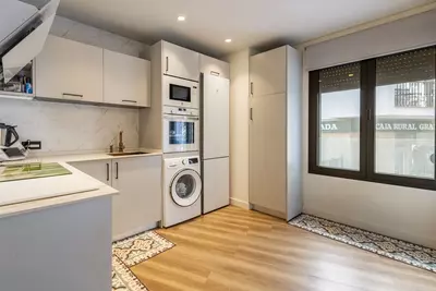 Middle Floor Apartment in Estepona