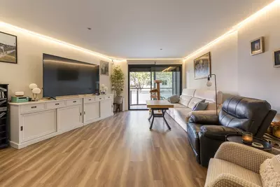 Middle Floor Apartment in Estepona