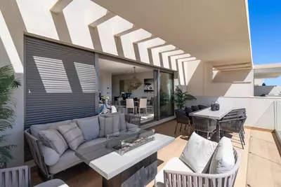 Top Floor Apartment in Estepona