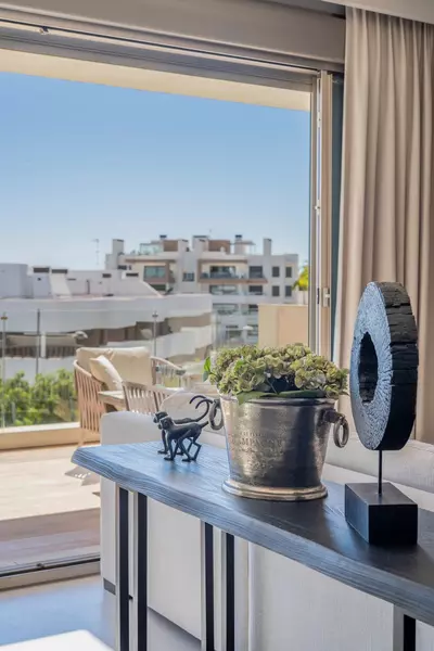 Top Floor Apartment in Estepona