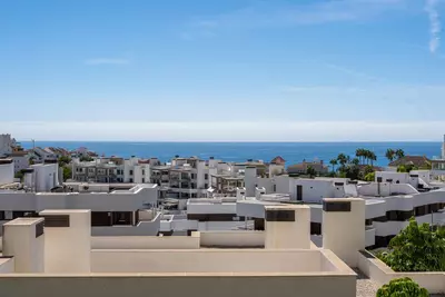 Top Floor Apartment in Estepona