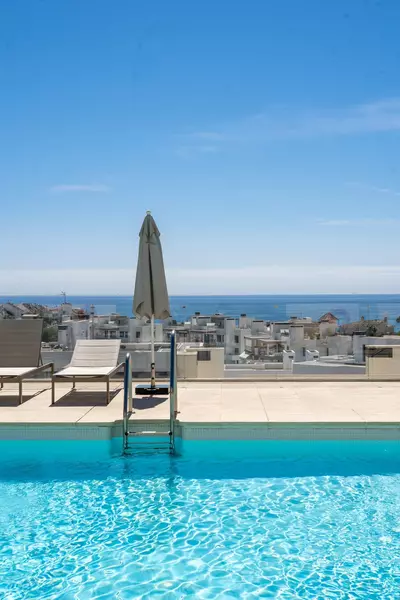 Top Floor Apartment in Estepona