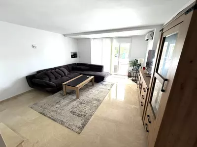 Ground Floor Apartment in El Paraiso