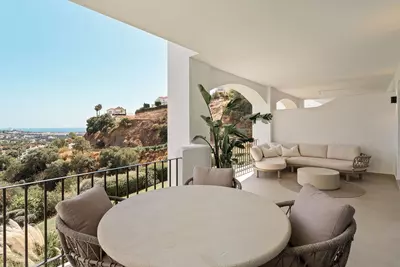 Middle Floor Apartment in Benahavís