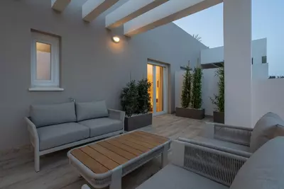 Middle Floor Apartment in Nueva Andalucía