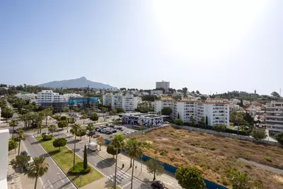 Middle Floor Apartment in Nueva Andalucía