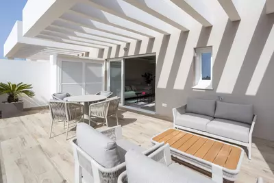 Middle Floor Apartment in Nueva Andalucía