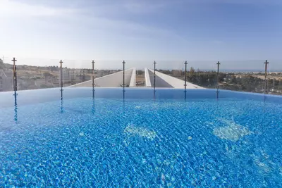 Middle Floor Apartment in Nueva Andalucía