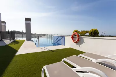 Middle Floor Apartment in Nueva Andalucía