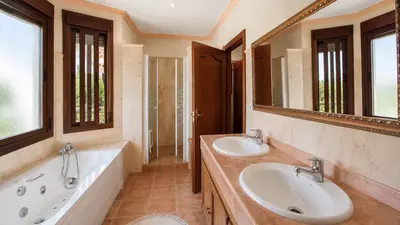 Finca - Cortijo in Estepona