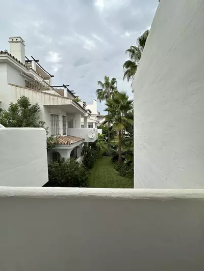 Middle Floor Apartment in Puerto Banús