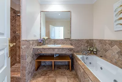 Townhouse in El Paraiso