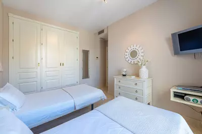 Townhouse in El Paraiso