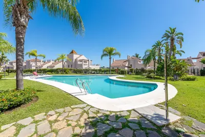 Townhouse in El Paraiso